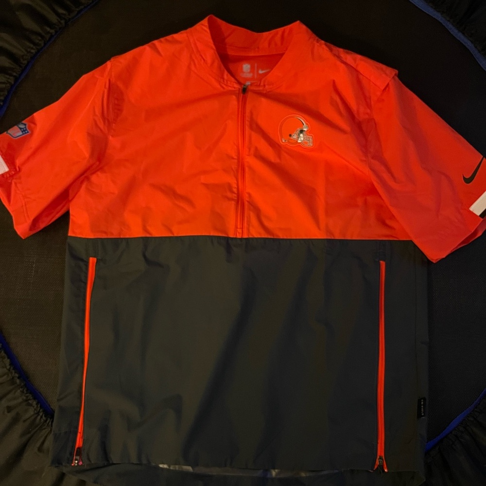 Cleveland Browns short sleeve pullover